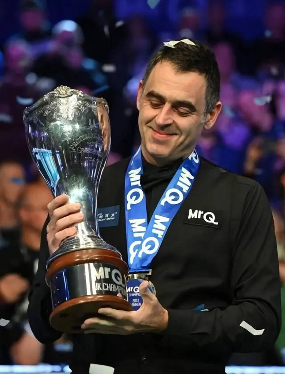 一个鲜活的 一个鲜活的