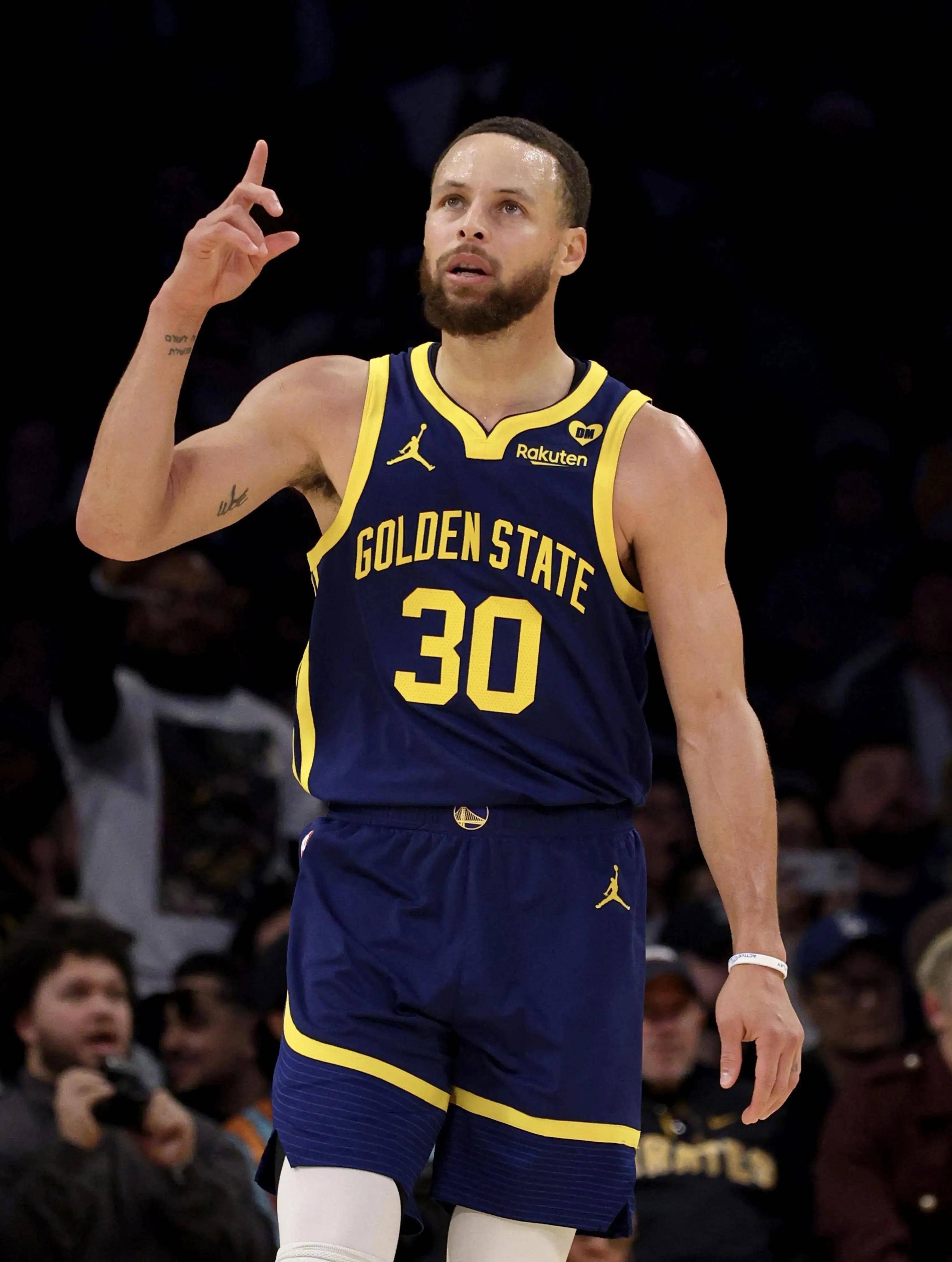 功地抑制了 功地抑制了