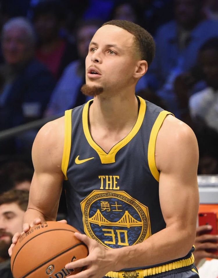 球迷带来精 球迷带来精